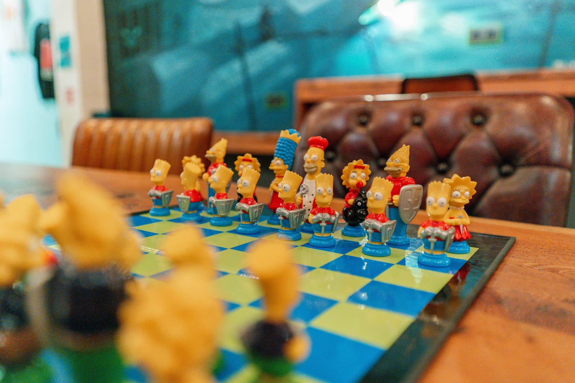 Jeux de société et échecs des Simpson à l’association cannabique 1UP Barcelone